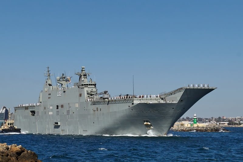 The ship was started in 2008 at Spain's Navantia shipyard, and after completing 75% of the workload in 2011, the hull was towed to Australia by the end of 2012 to complete the remaining 25%.