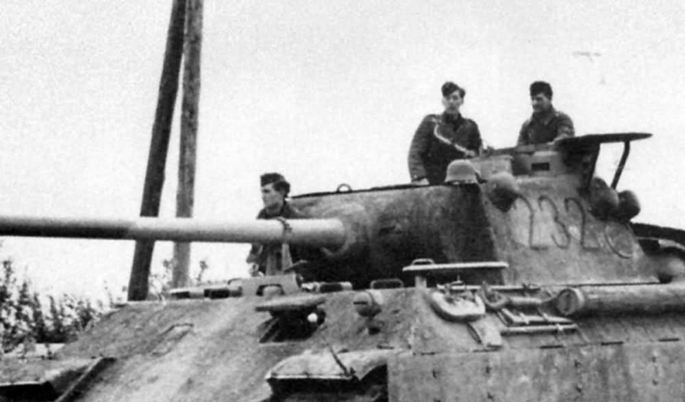 The Panther continued to be used after the war in many countries such as France, Bulgaria, Czechoslovakia and Hungary.